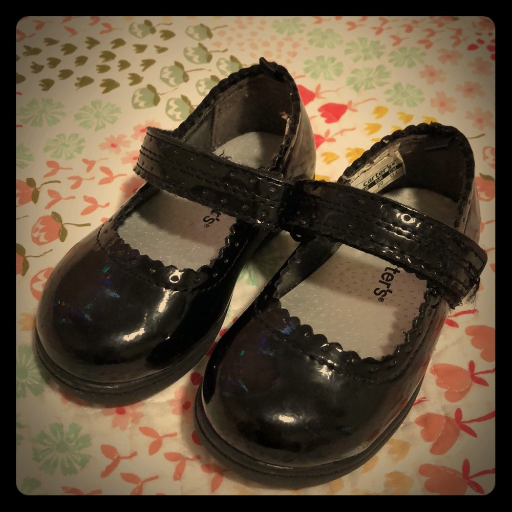 Patent leather black Mary Janes size 5 toddler